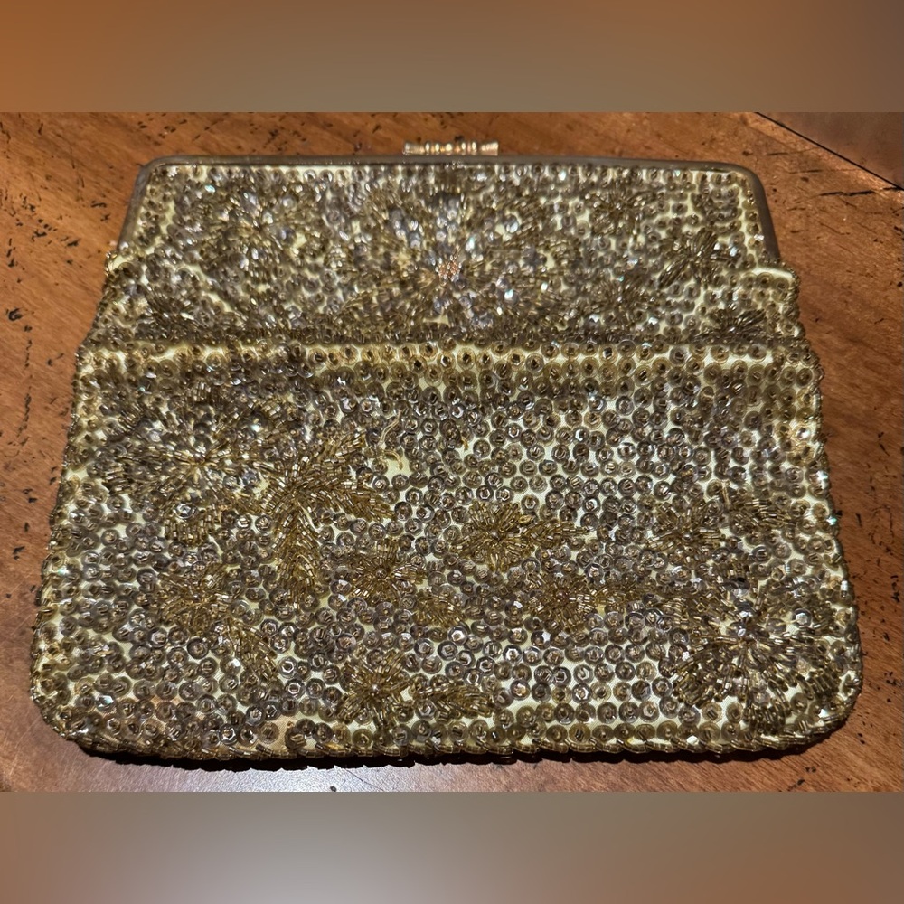 Vintage Elegant Gold Beaded Clutch Hong Kong